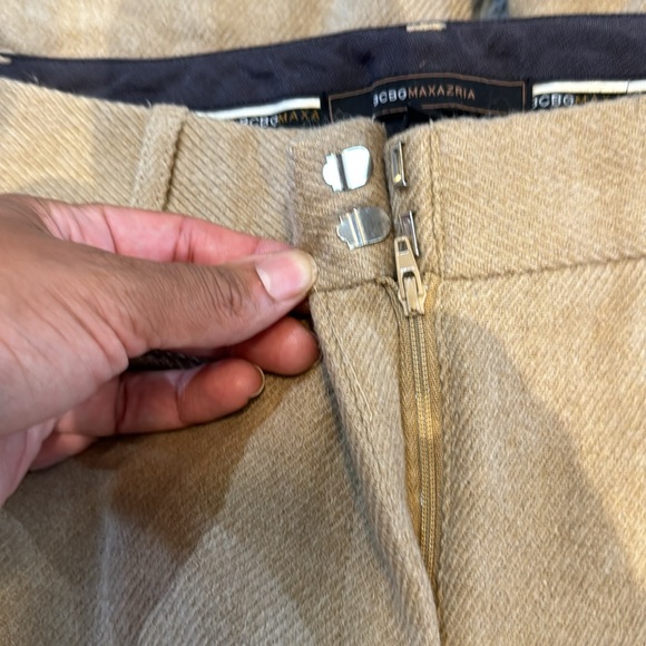BCBG MaxAzria tan wool pants size 4 - Picture 4 of 7